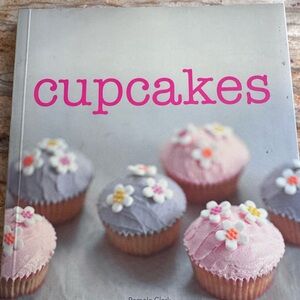 Cupcake Decorating Book